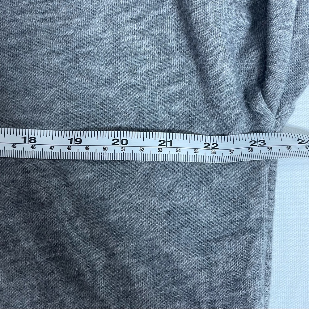 Beyond Yoga Lace Up Lasso Sleeve Sweatshirt (M) - Picture 10 of 10